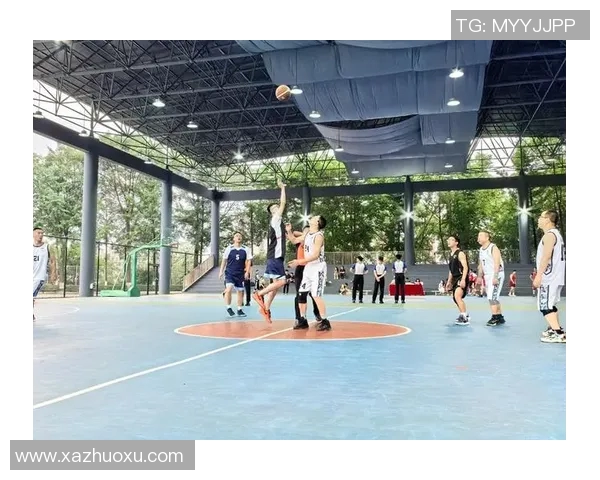 成都网球队战术解析:如何在比赛中提升团队协作与个人技术 成都网球队战术解析:如何在比赛中提升团队协作与个人技术