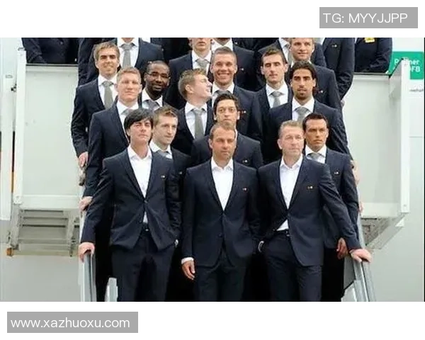 如何绘制帅气足球明星的生动形象与细节技巧分享