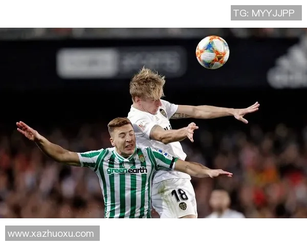 足球明星精彩瞬间卸球特写图片展示与解析